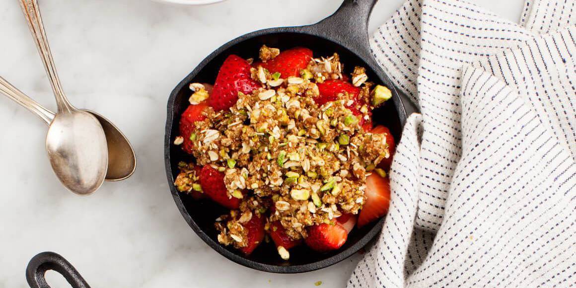 Strawberry Pistachio Crumble