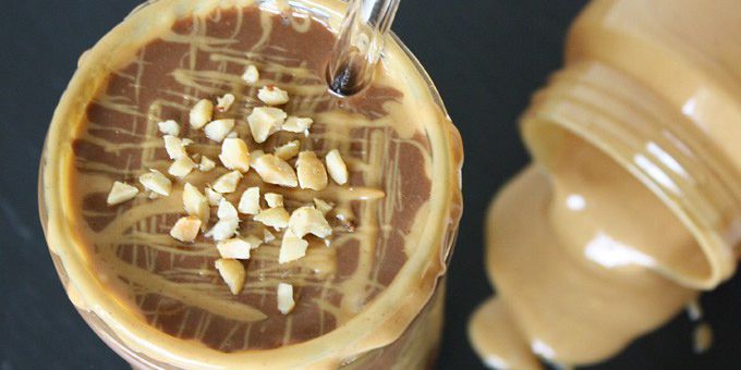 Peanut Butter Chocolate Smoothie with Banana Flax