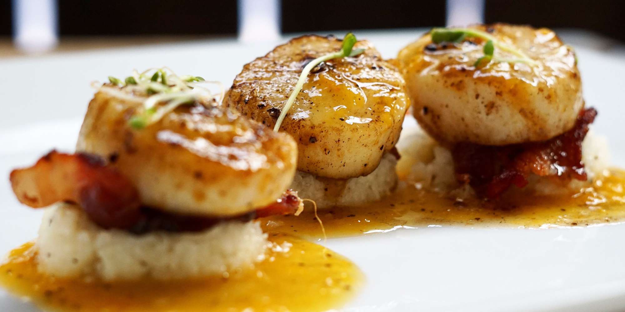 Bacon-Ginger Scallops with Cauli Rice