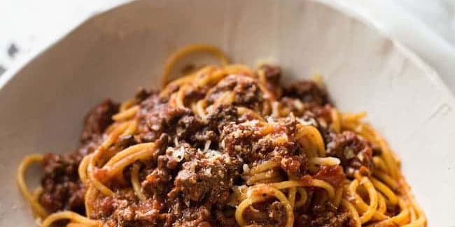 Slow Cooker Linguine Bolognese