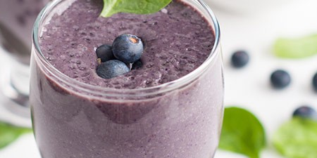 Low-carb blueberry smoothie