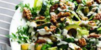 Low-carb zucchini and walnut salad