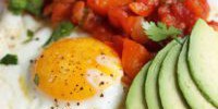 Low-carb huevos rancheros