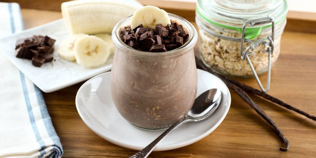 Low-FODMAP Overnight Banana Chocolate Oats