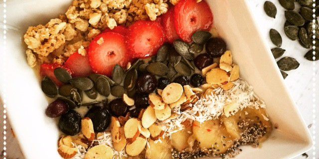 Banana & Mango Smoothie Bowl