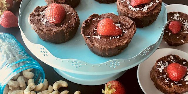 Peanut Butter Chocolate Cheesecake Cups