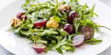 Low Fodmap Arugula Salad with Grapes