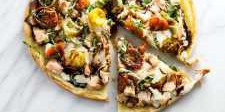 Low Fodmap Bruschetta Pizza with Chicken