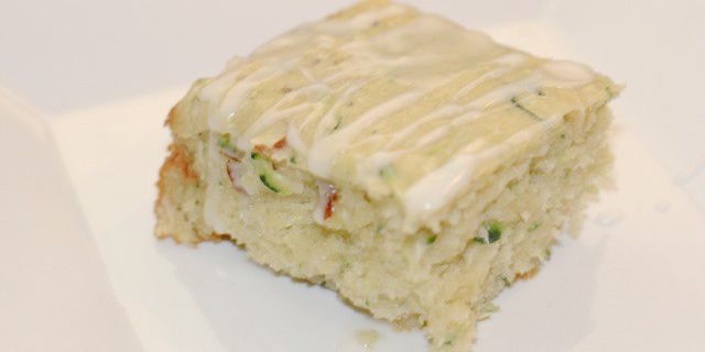 Zucchini Breakfast Cake (w/ low FODMAP version)