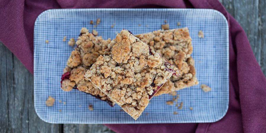 Cranberry Crumble Bars