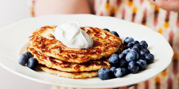 Keto pancakes with berries and whipped cream