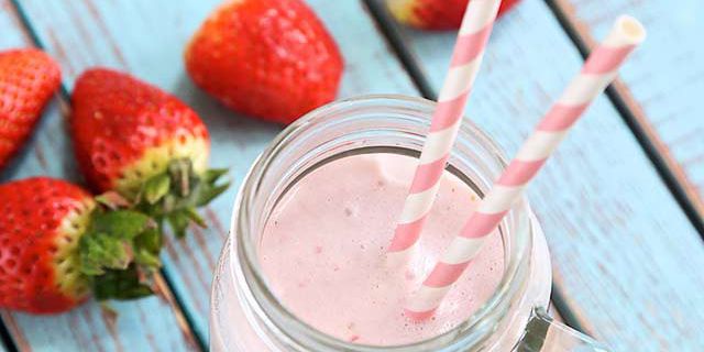 Strawberry Keto Milkshake ( Copy )