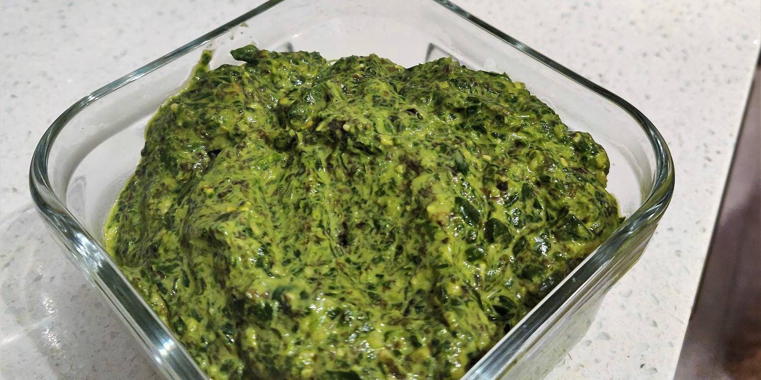 Vegan Spinach and Basil Pesto