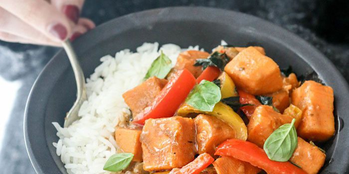 Vegan Coconut Curry (an Easy Weeknight Dinner!)