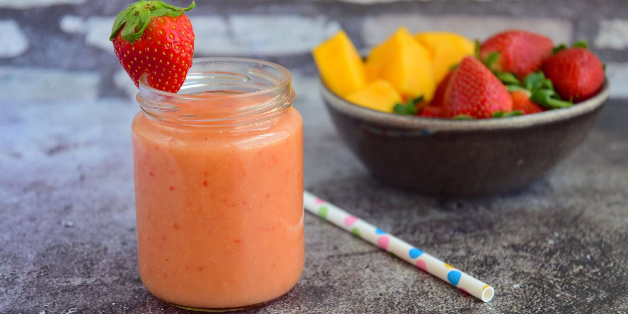 Strawberry Mango Spring Smoothie