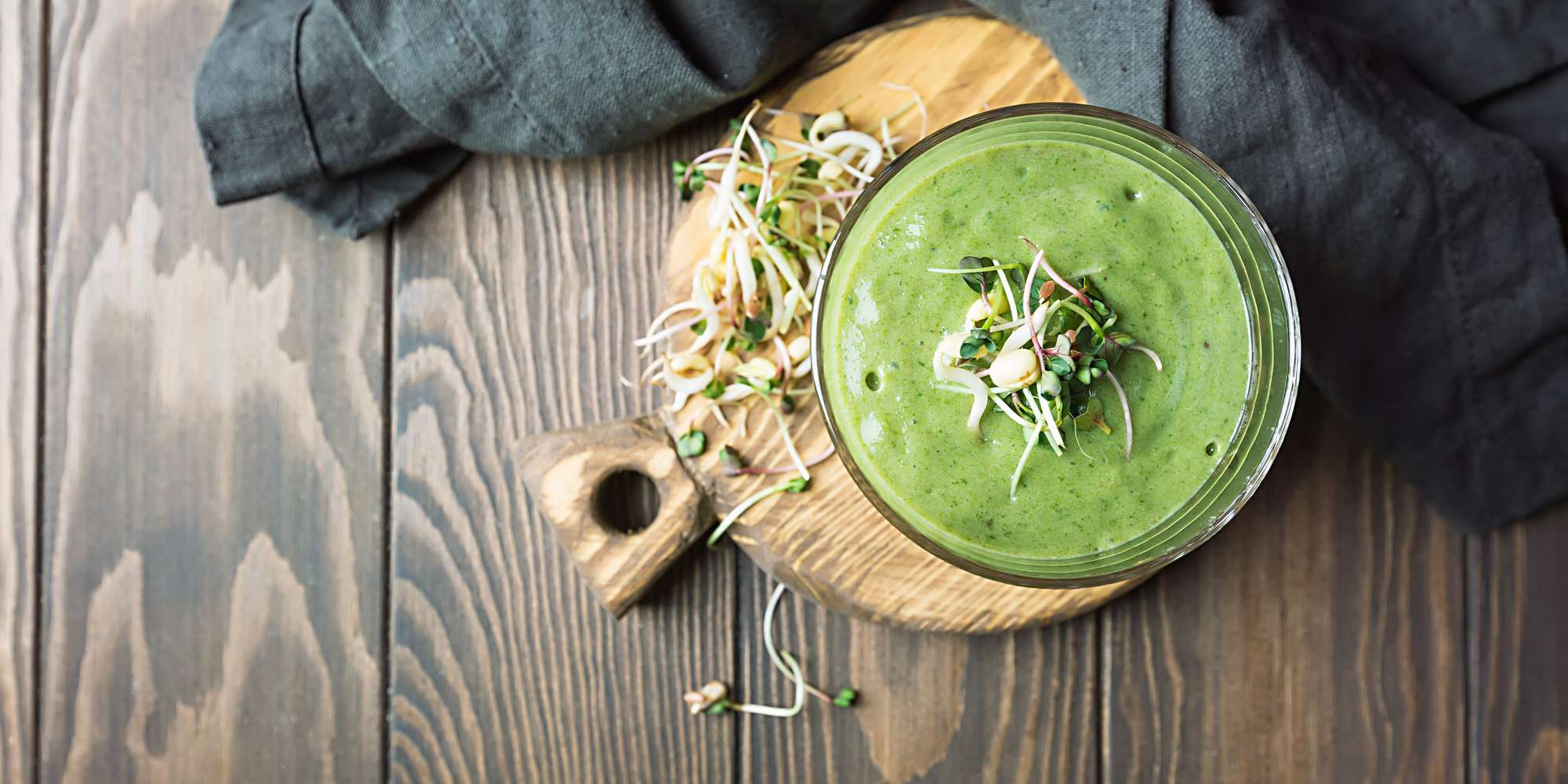 Green Smoothie with Herbs