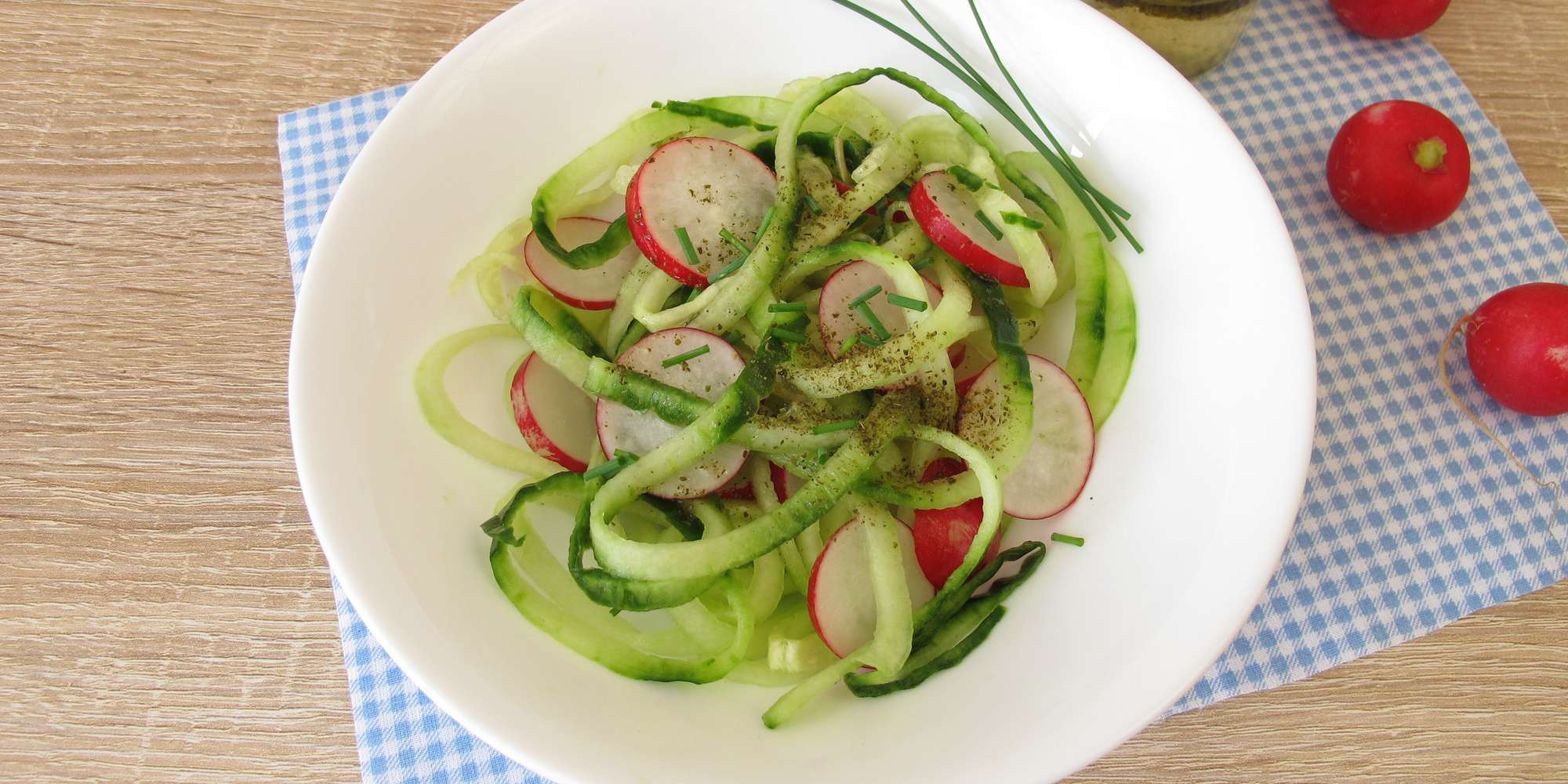 Spiralized Cucumber Salad with Chickpeas & Radish