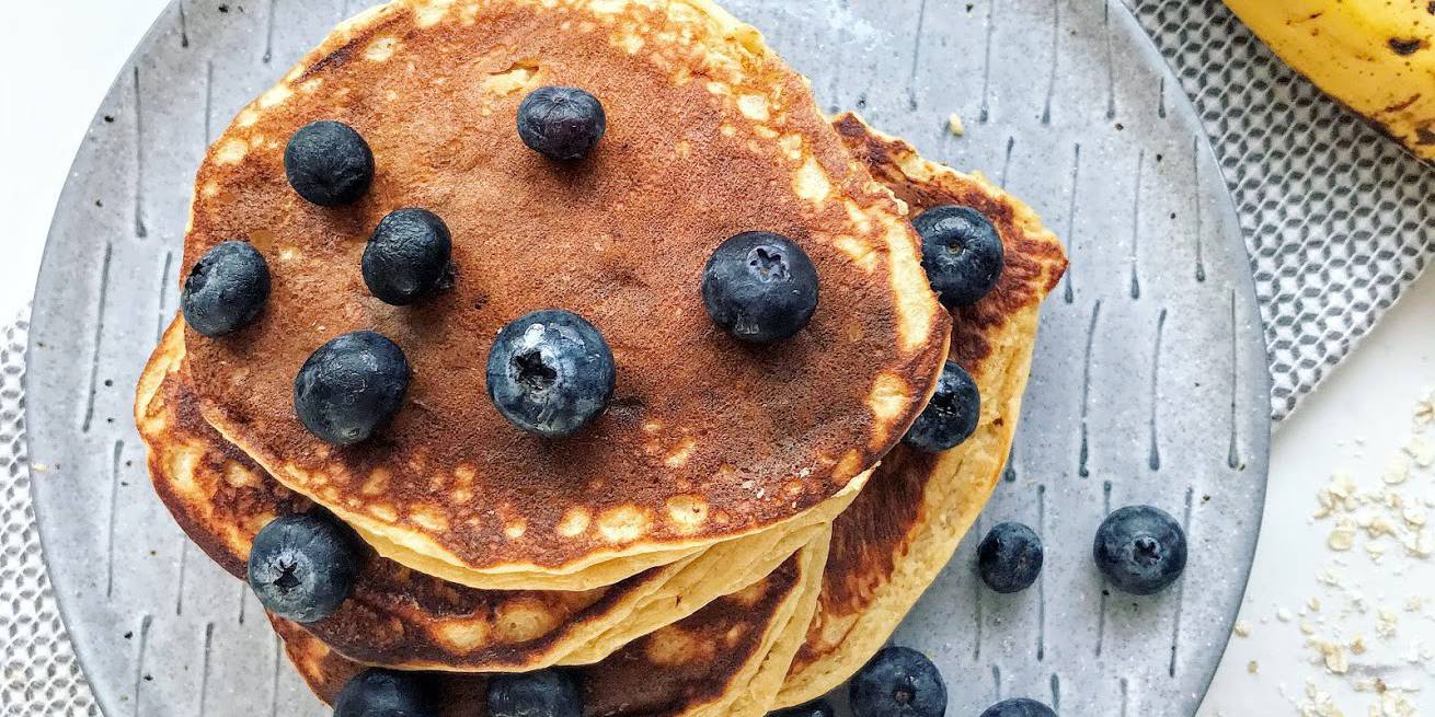 Peanut Butter Banana Oat Pancakes