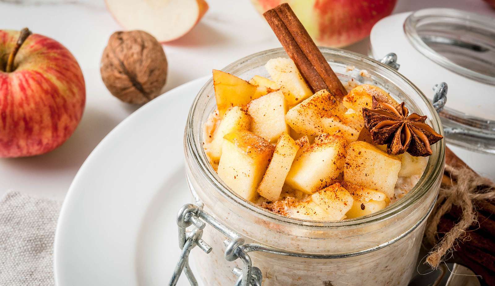 Pumpkin Apple Pie Overnight Oats