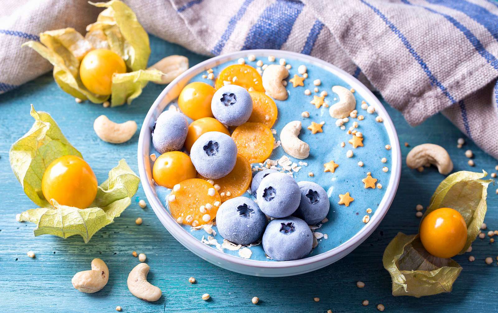 Spirulina Smoothie Bowl