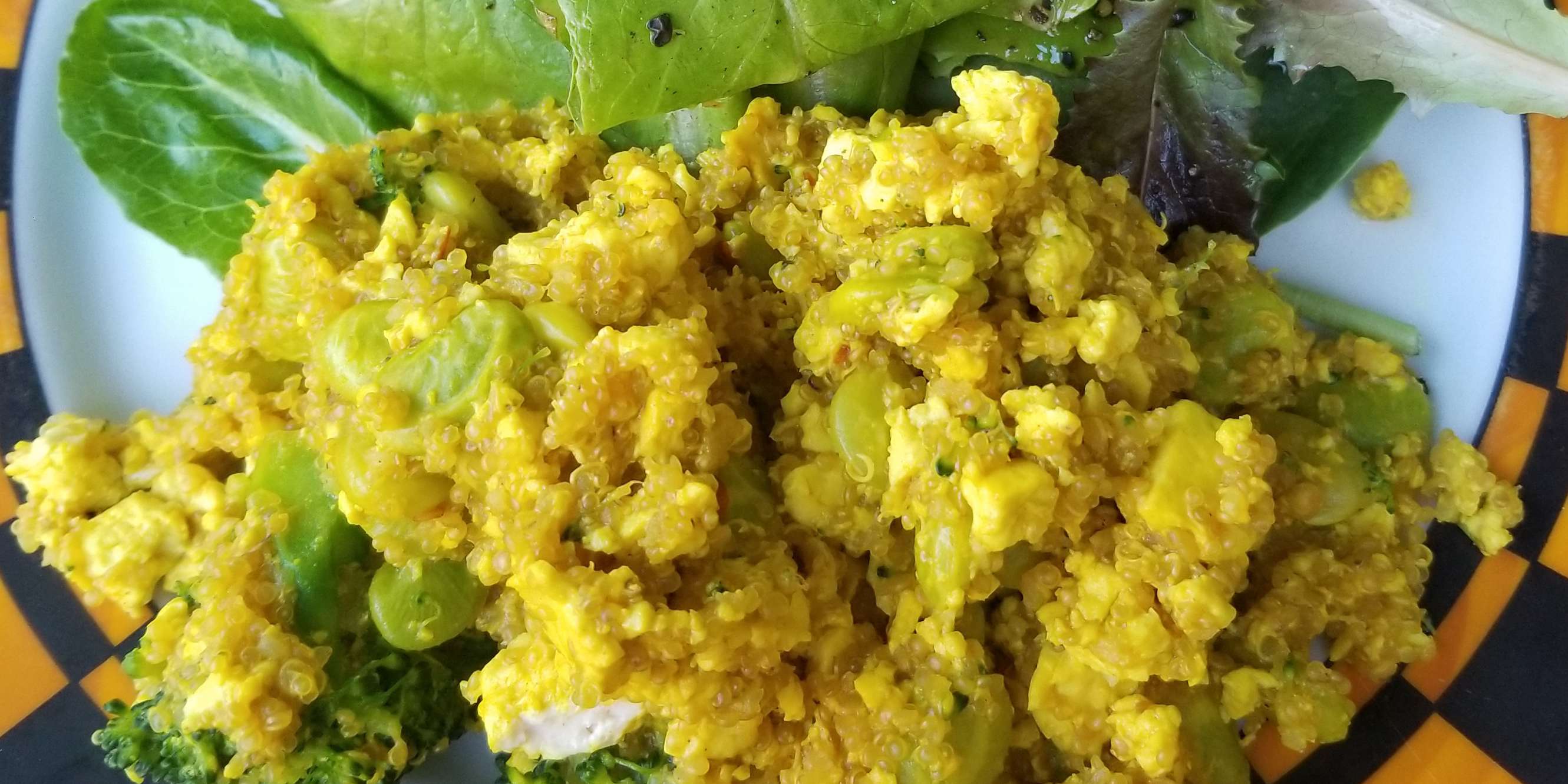 Scrambled tofu and quinoa