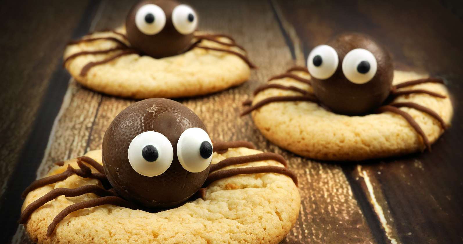 Peanut Butter Spider Cookies