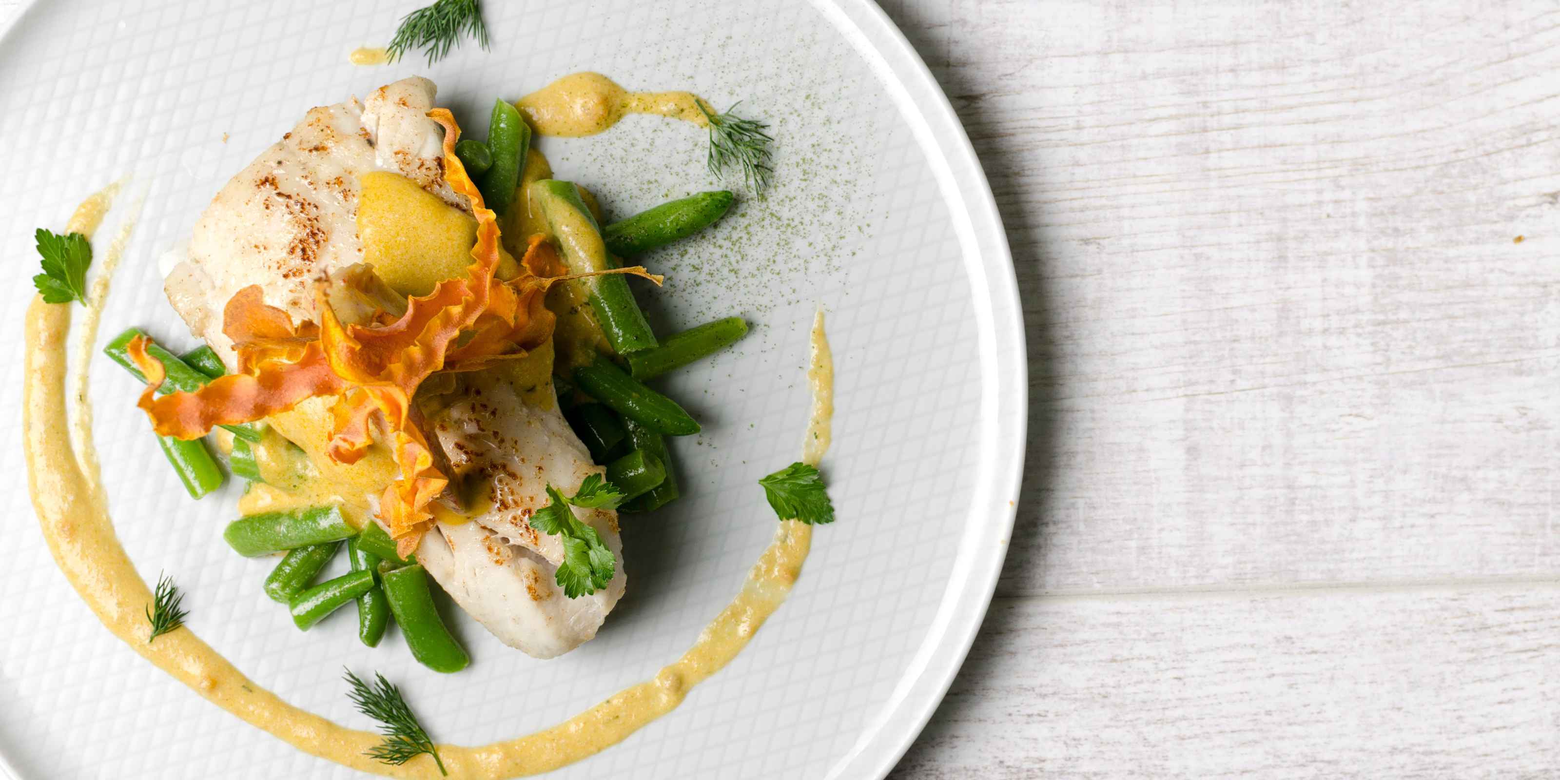 Lemon & Garlic Baked Haddock with Green Bean Salad