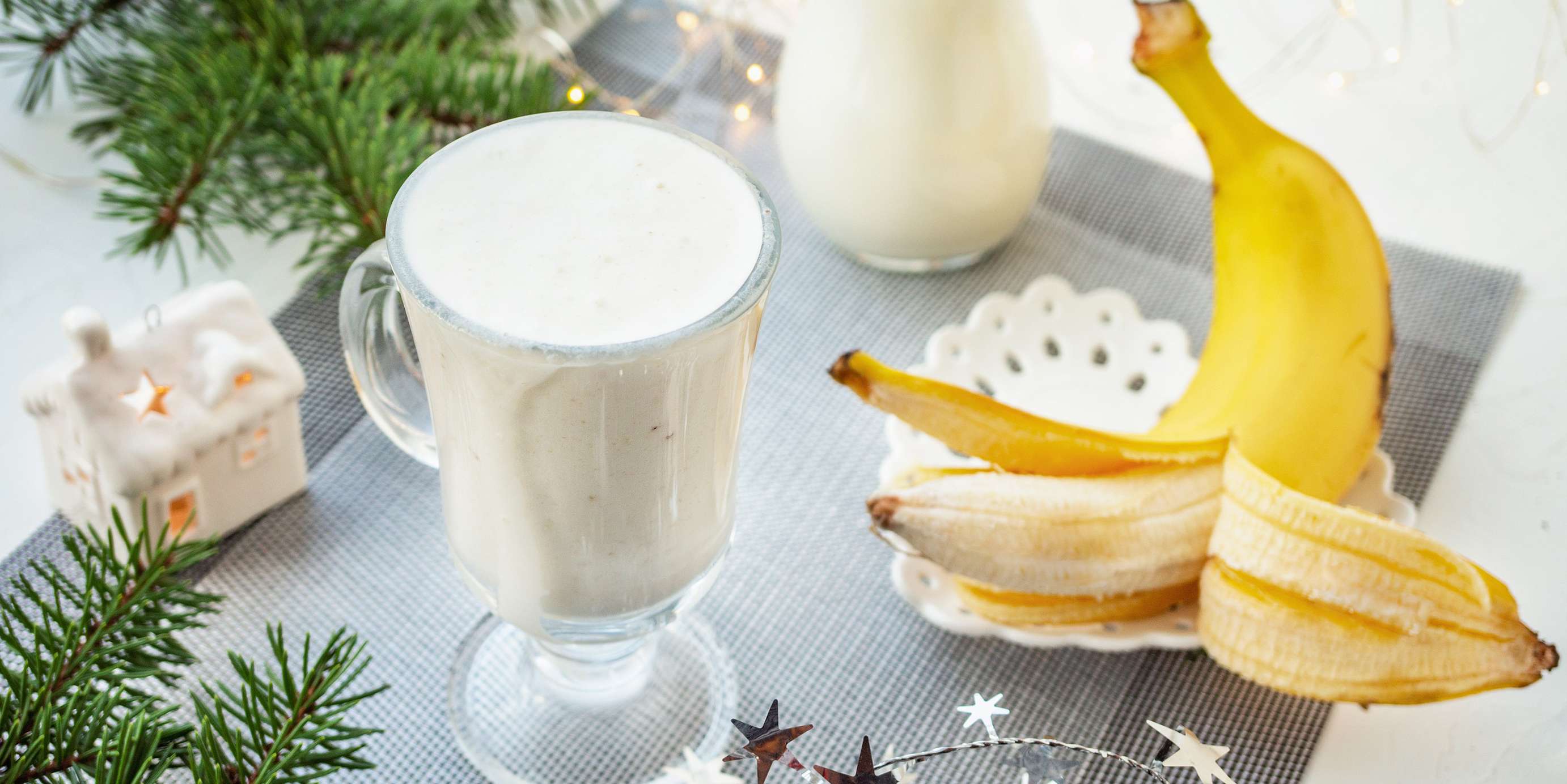 Creamy Vegan Eggnog Smoothie