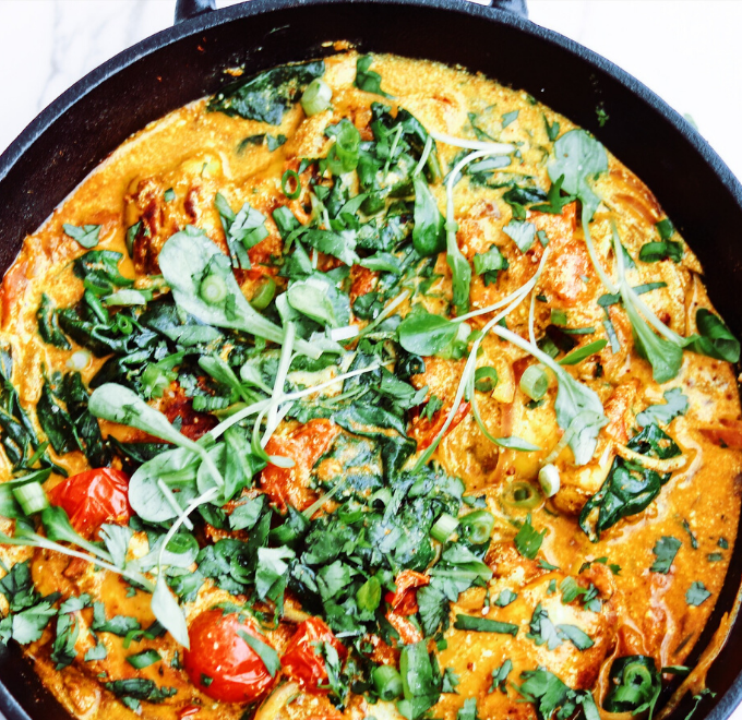 Creamy chicken with spinach and paprika