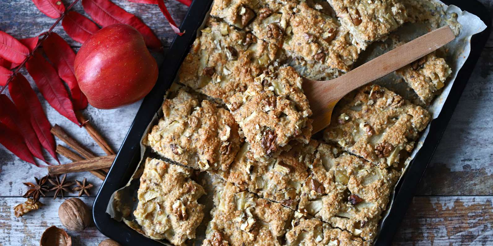 Maple-Cinnamon Apple & Pear Baked Oatmeal