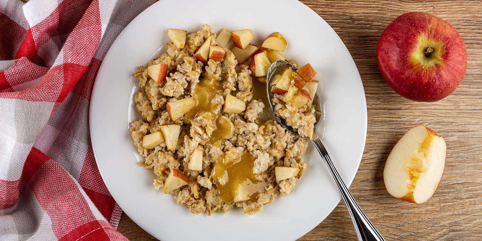 Overnight Applesauce Oatmeal