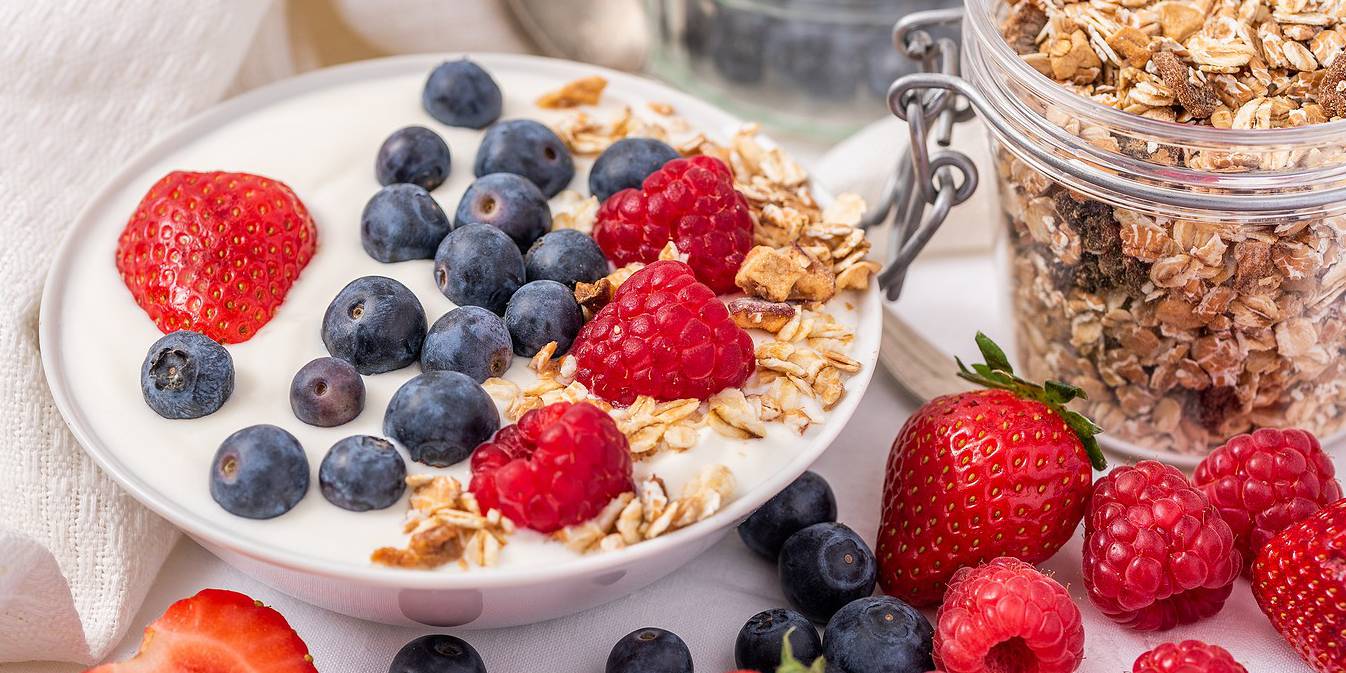 Simple Greek Yogurt and Berries