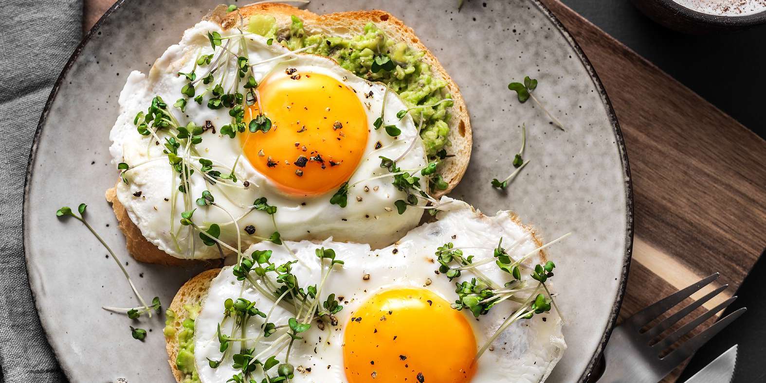 Avocado Toast with Egg