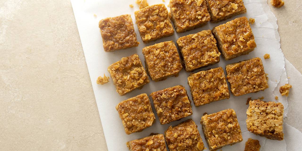 Oatmeal Zucchini Snack Bars