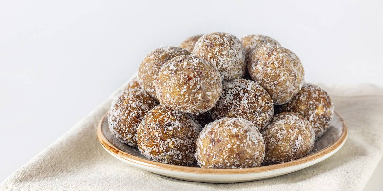 Ashley's Coconut & Almond No-Bake Balls