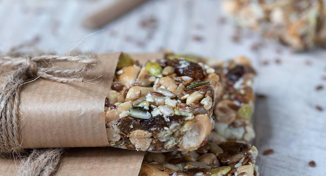 Oat, Seed and Chocolate Granola Bars