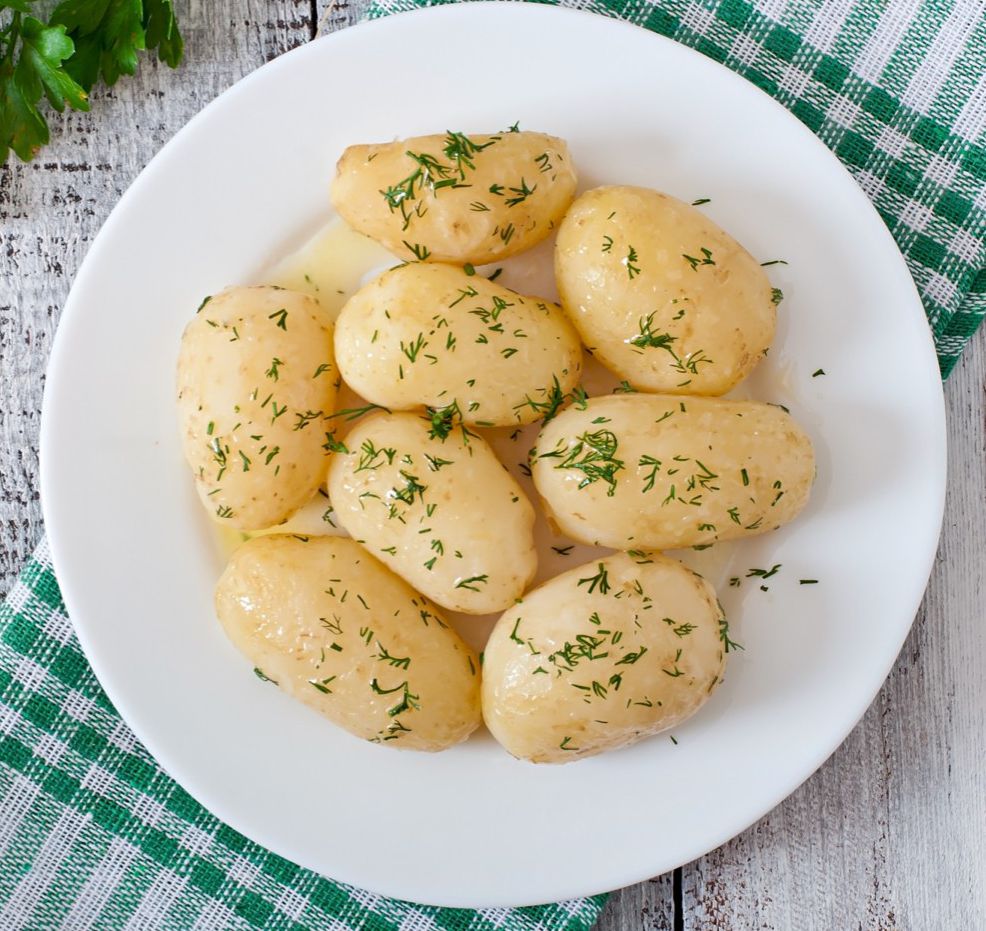 Sonkás-mozzarellás hideg burgonyasaláta