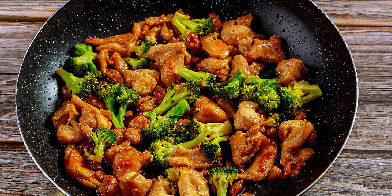 Low Carb Chicken and Broccoli Stir Fry