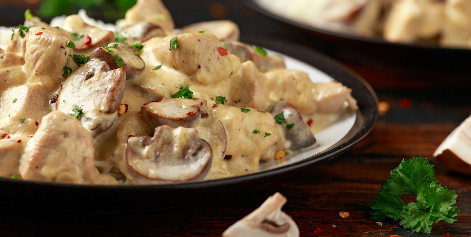 Chicken Bacon and Mushrooms in Cream Sauce