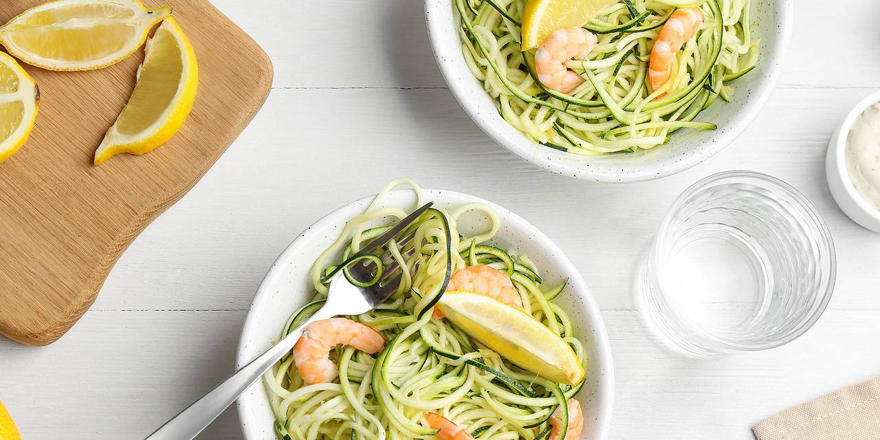 Spaghetti with Prawns, Pesto, and Pistachios