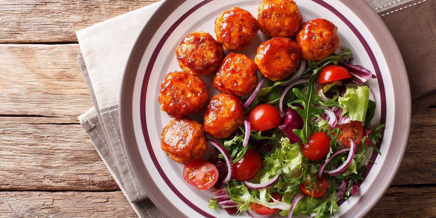 Honey Sriracha Glazed Meatballs