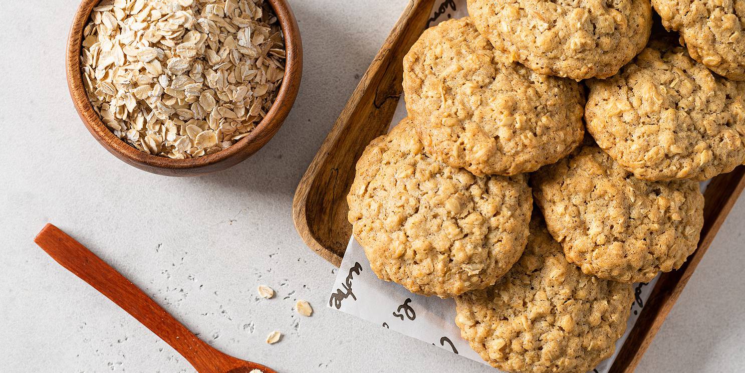 Banana Oatmeal Sponge Cookies