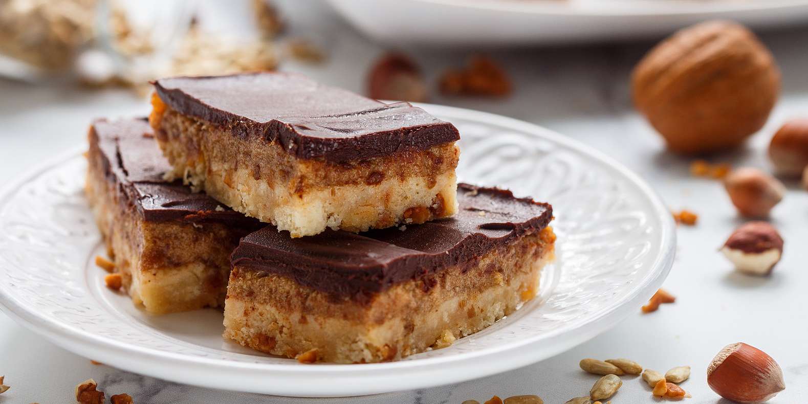 10-Minute Chocolate Almond Super Food Seed Bars