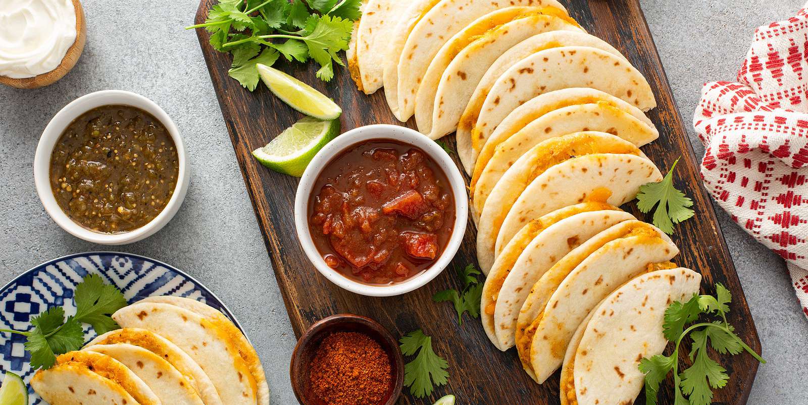 Slow-Cooker Chicken Tacos