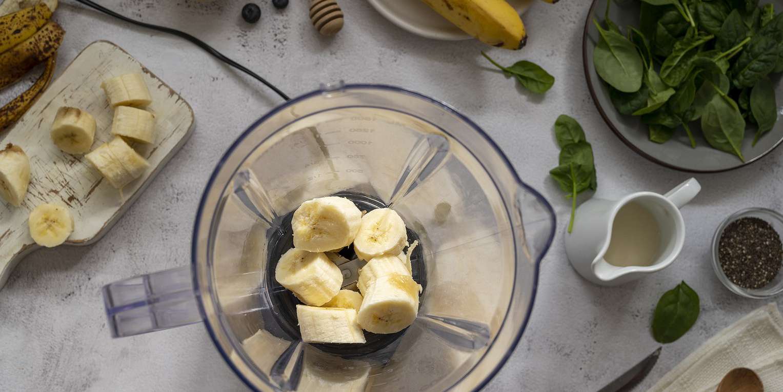 Blueberry Almond Smoothie