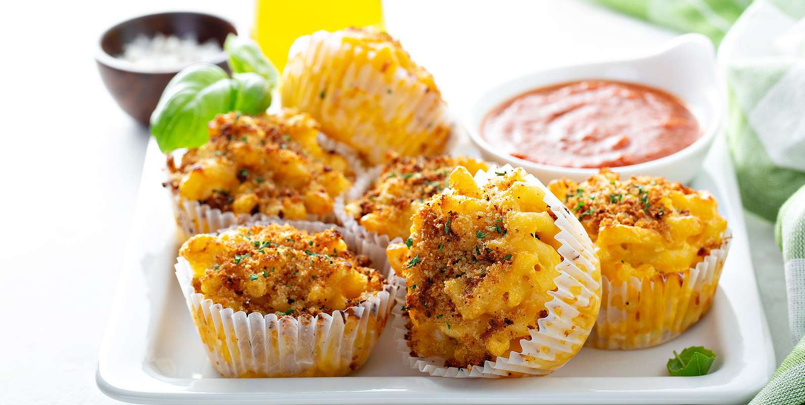 Mac n Cheese Muffins