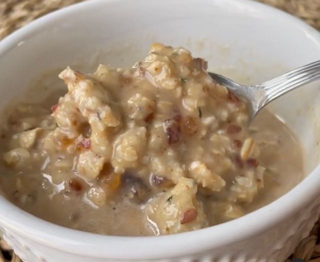 Date Syrup Topping (with breakfast oats)
