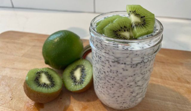 Kiwi Lime Chia Pudding