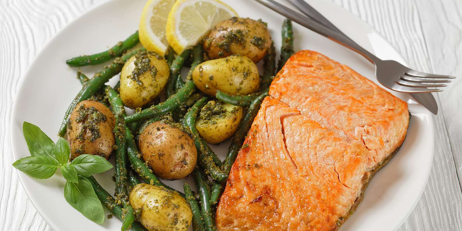 Citrus Salmon with Green Beans & Dill Potatoes