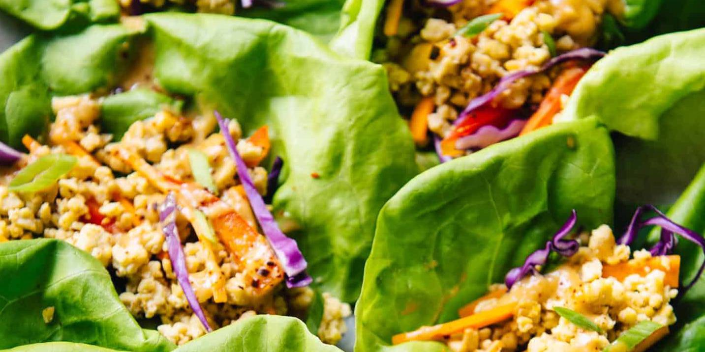 Lettuce cups with curried tempeh and chickpeas